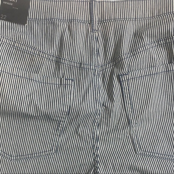 Venezia Lane Bryant Shorts - Picture 5 of 7